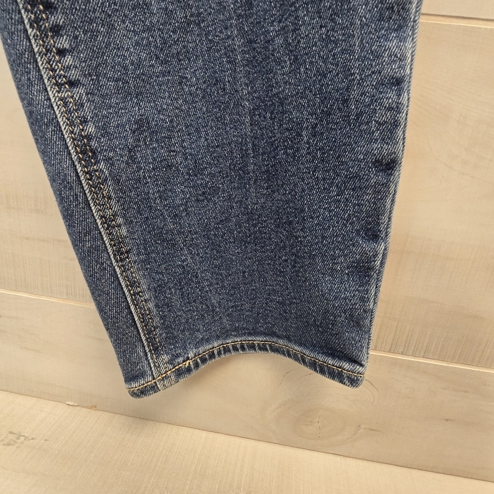{28} NWT Old Navy Rockstar Super Skinny Mid Rise Jeans Plus Size - Picture 3 of 14